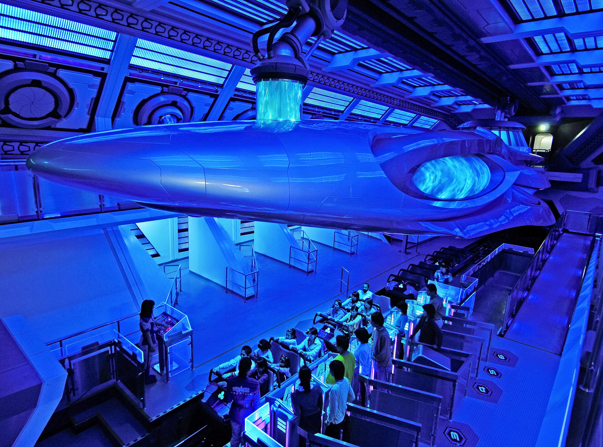 普段はゆっくりと見ることができないエリアもじっくり確認できる