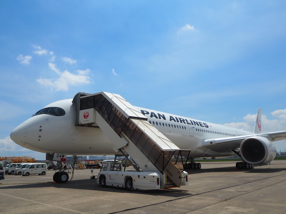 JAL Airbus A350-1000 ダラス-羽田就航記念品 JAL、A350-1000 4号機就航 8/29からダラスも毎日運航