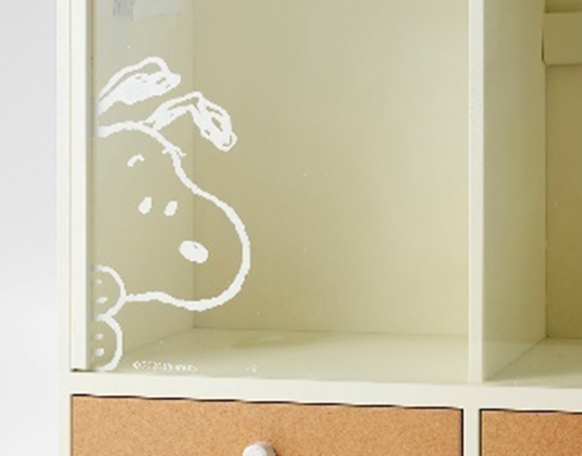 ぬいぐるみ＆衣装収納ケース「スヌーピー」。PFCの特典や会員限定グッズとして購入できるぬいぐるみと衣装がぴったり収まるサイズで設計