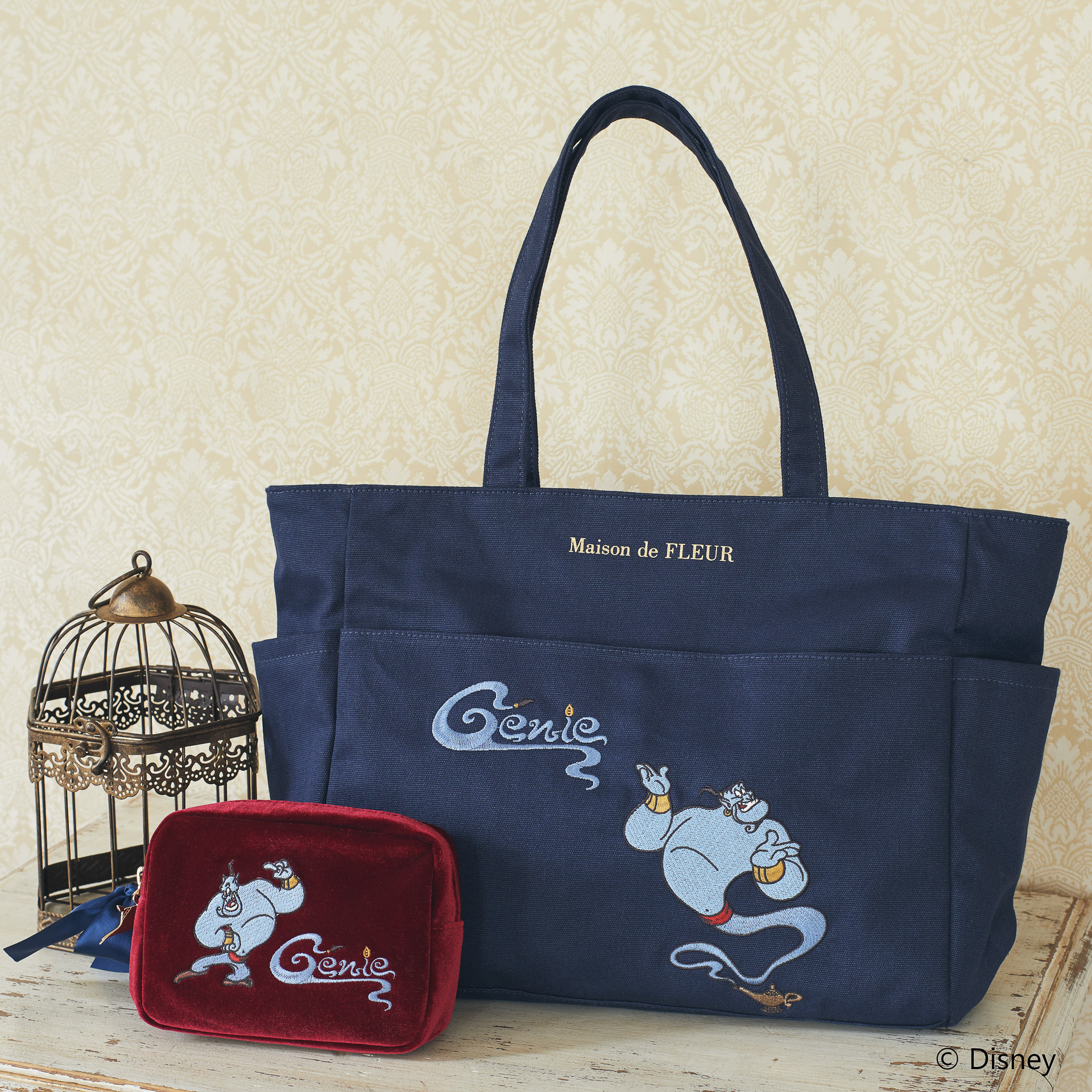 「Aladdin/スクエアポーチ」（5501円）、「Aladdin/トートバッグ」（8001円）