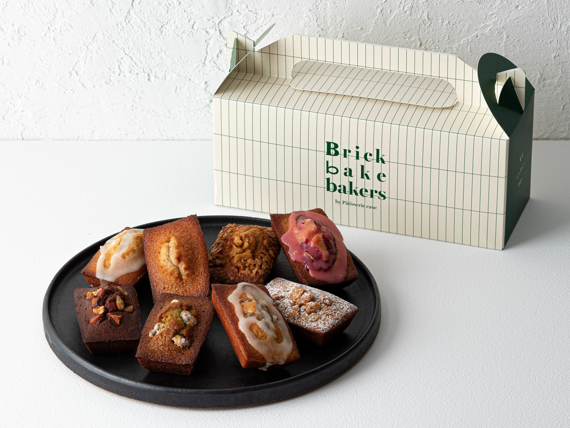 「クラフトフィナンシェ」（1個300円～）