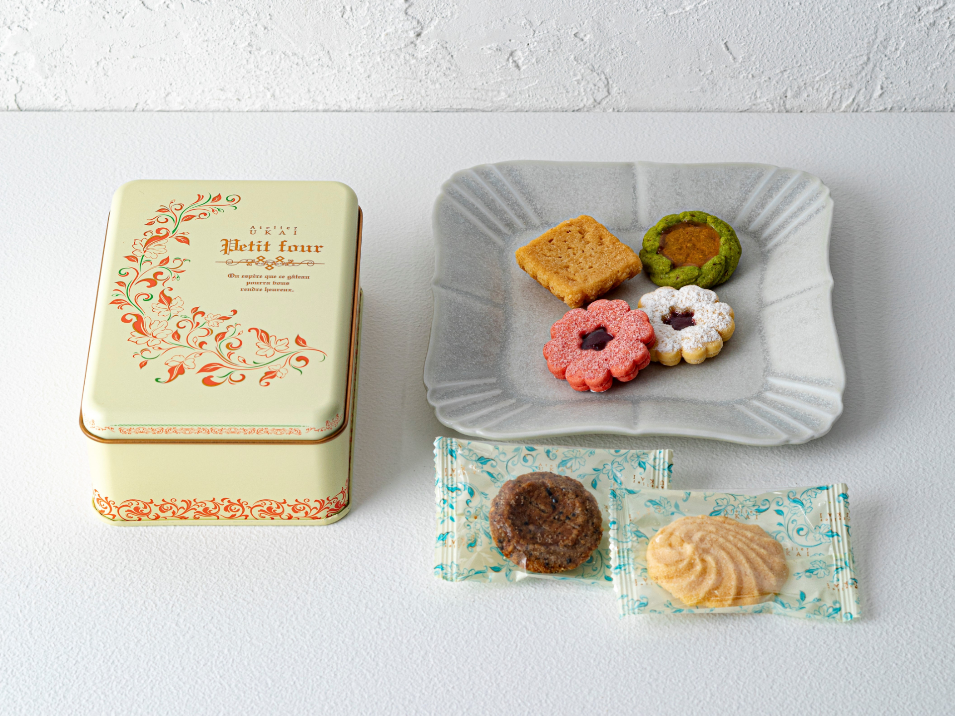 「フールセック・アソルティ缶（8個入）東京駅限定」（1600円）