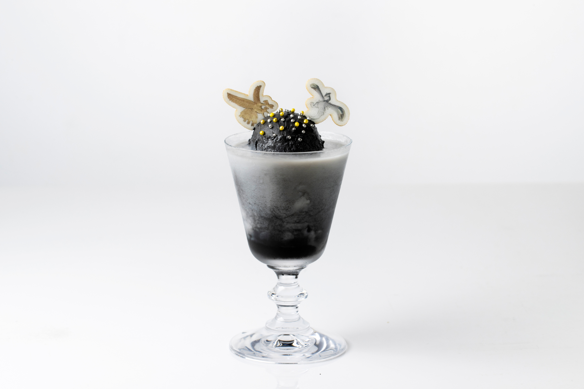 「ホウオウとルギアの黒ゴマラテ」（前期）1210円