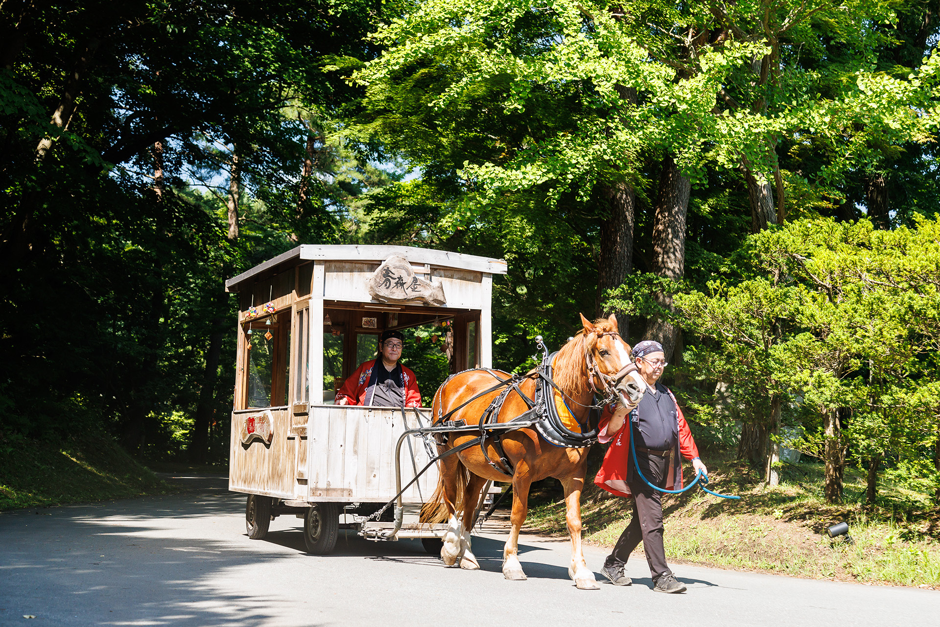 しがっこ風鈴馬車。この日の担当は「きらら」号