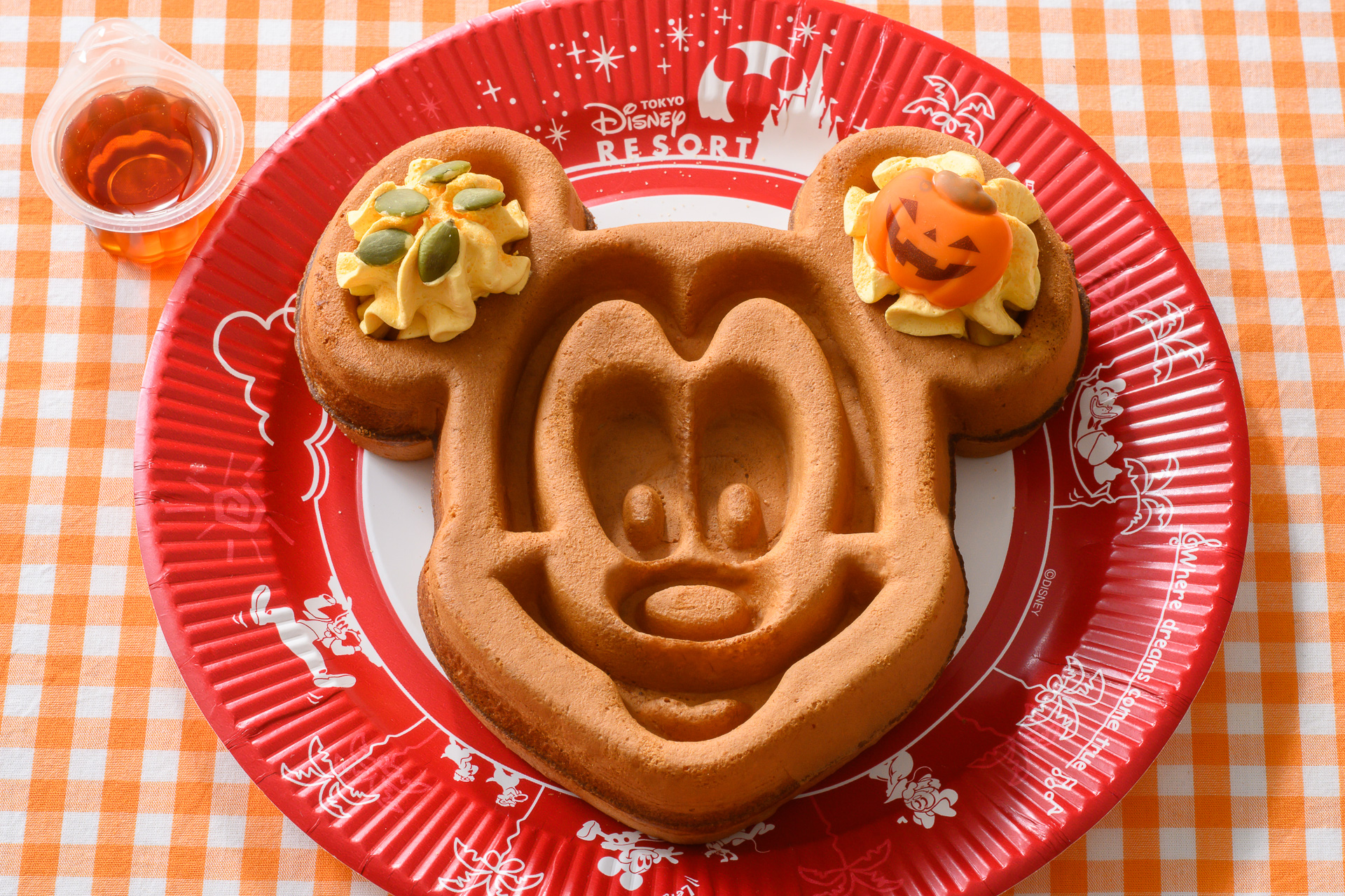 「ディズニー・ハロウィーン」の限定メニューは新作も含め旬の味わい満載だ