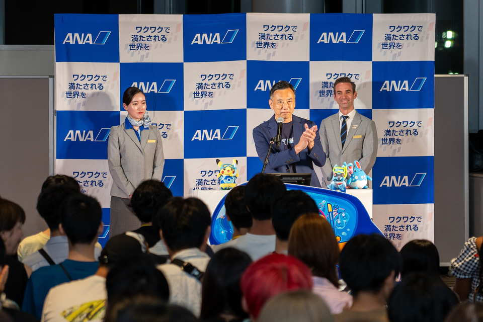 ANA×ポケモンの機内安全ビデオを披露目！ 安全とワクワクが