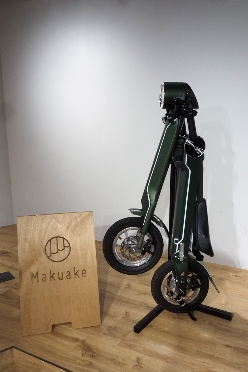 ハンドルも折りたためる