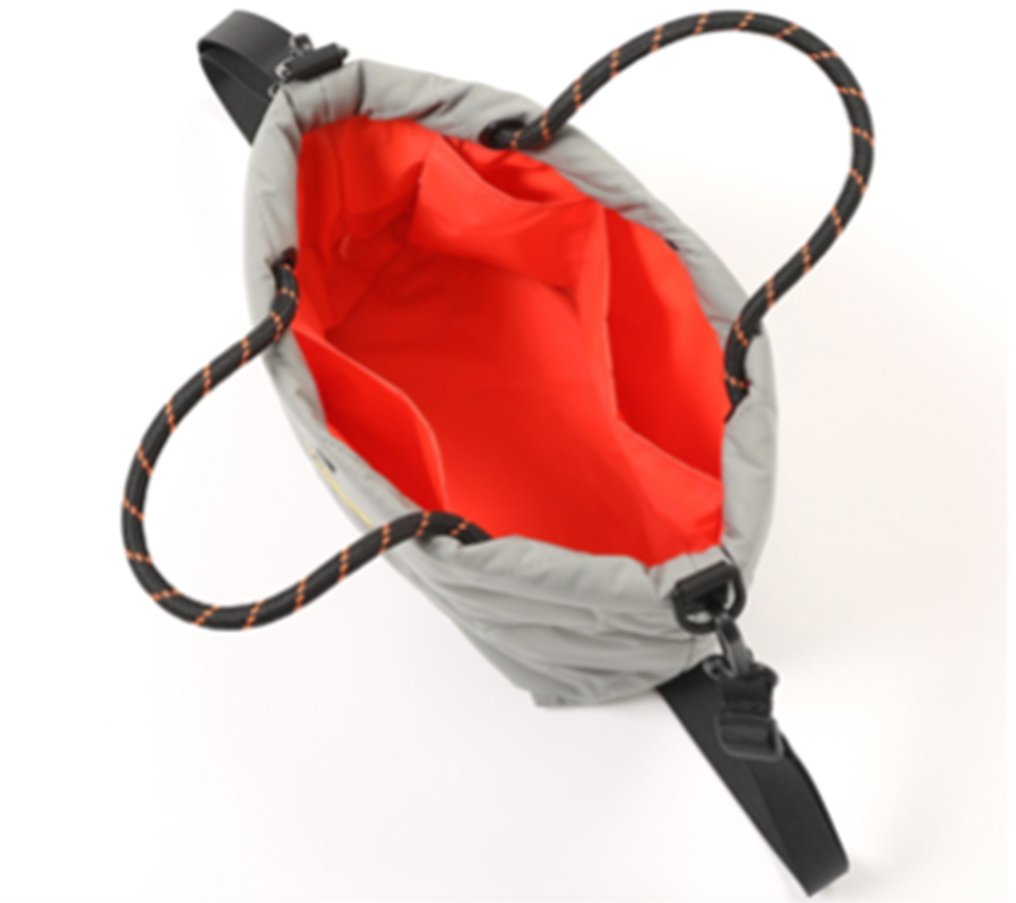 内側はオレンジで見やすい