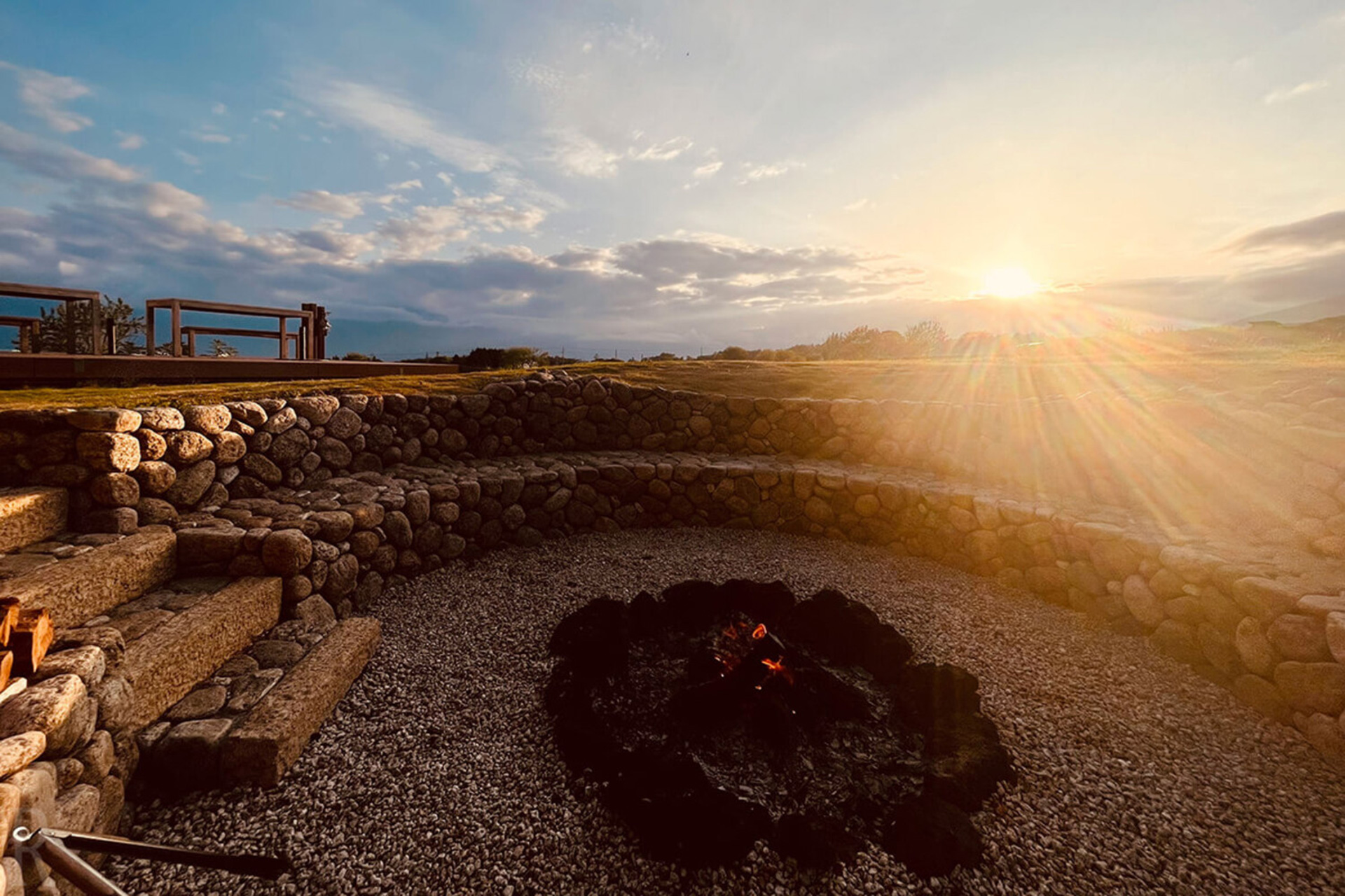 アンダーグラウンドファイヤーピット