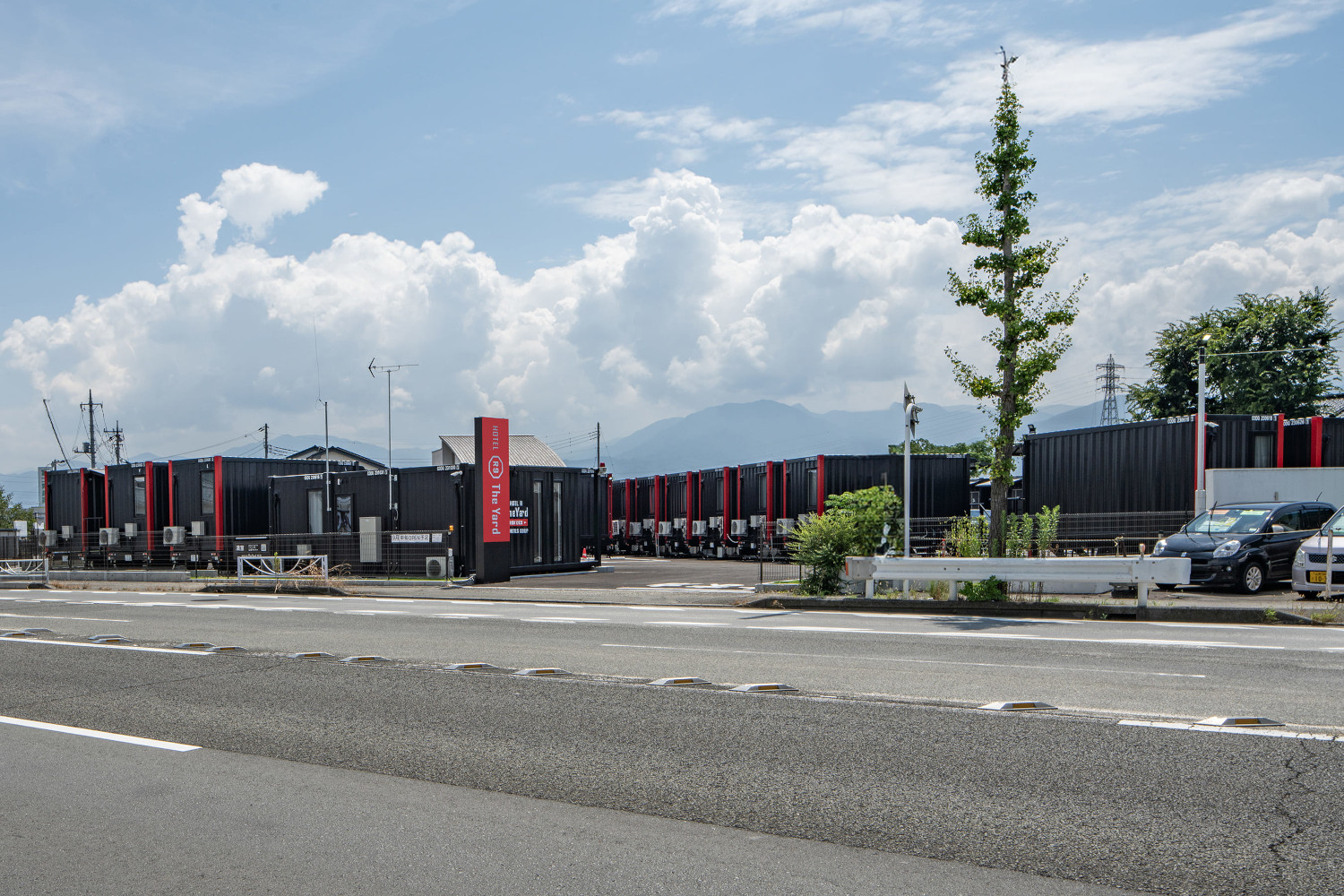 コンテナホテル「HOTEL R9 The Yard 甲府」