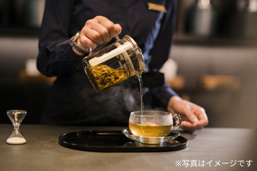 キャセイパシフィック・ラウンジの雰囲気をその場で体験できるコーナーも。エッグタルトと本格コーヒー・紅茶が味わえる