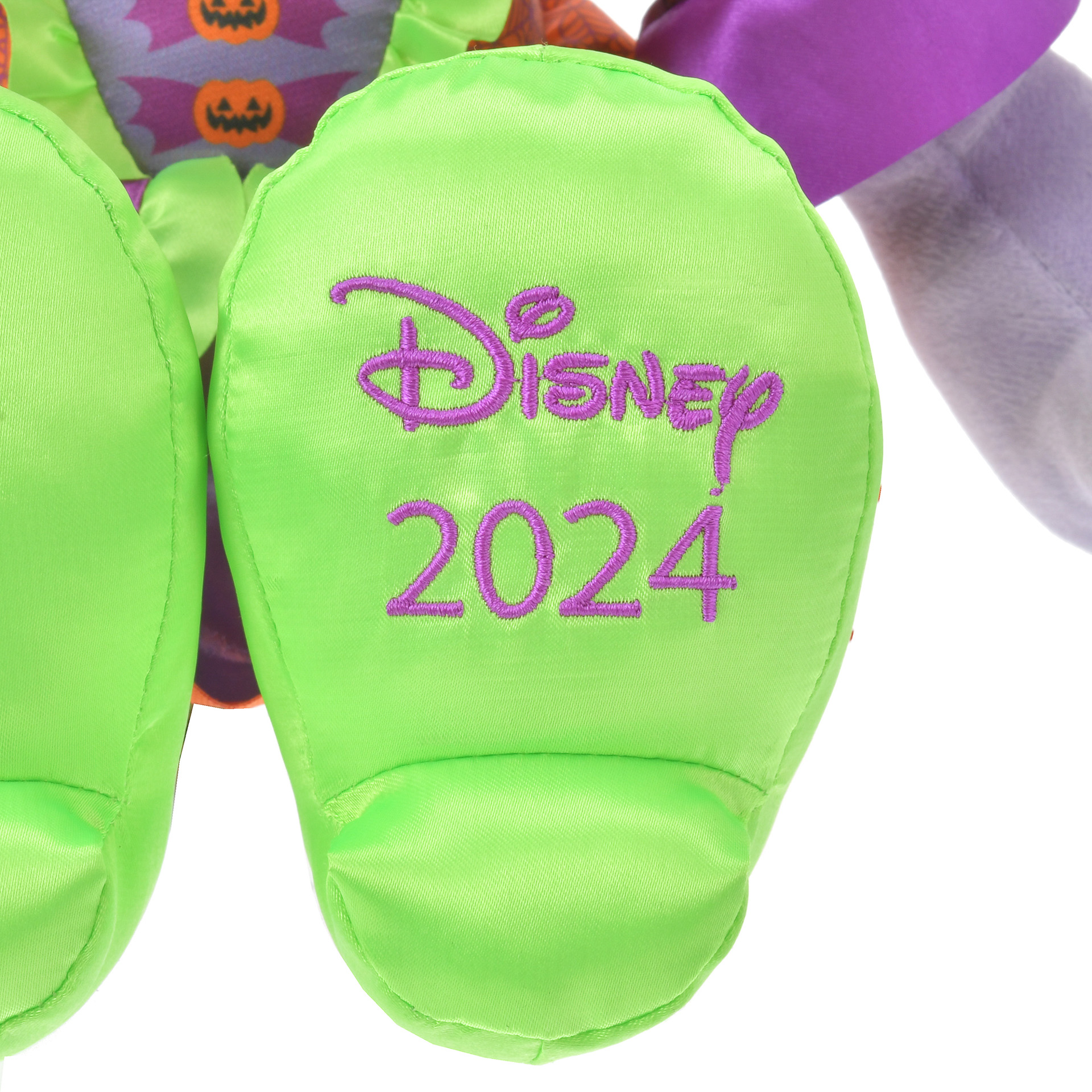 「ぬいぐるみ＜ミニーマウス＞」（3600円）