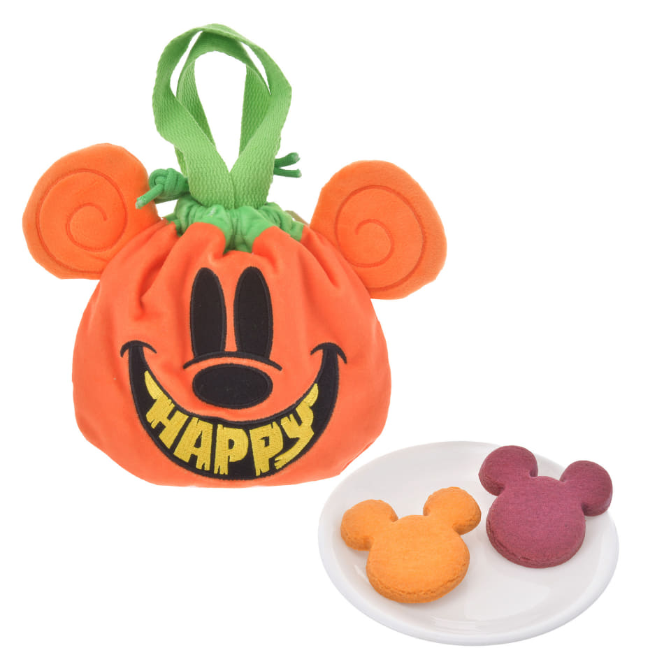 ディズニーストアのハロウィーンは、仮装姿ミッキーたちにおばけやお