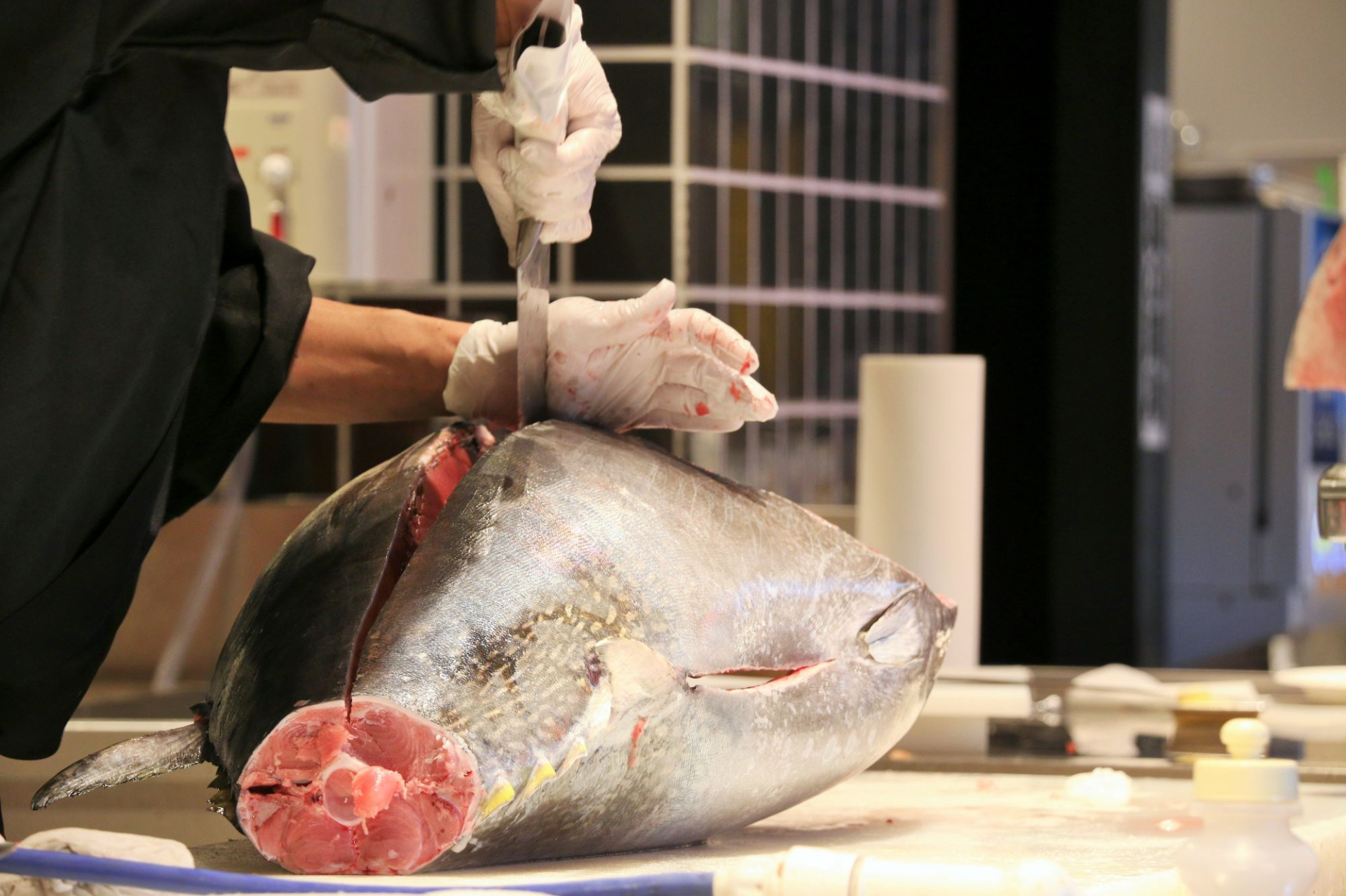 メニューが豪華になった夕食・朝食バイキング。焼きたてステーキやご当地グルメ、季節限定グルメも登場