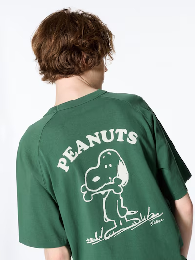 スヌーピー オーバーサイズTシャツ ネイビー ユニクロ公式 | ピーナッツ UT/オーバーサイズフィット