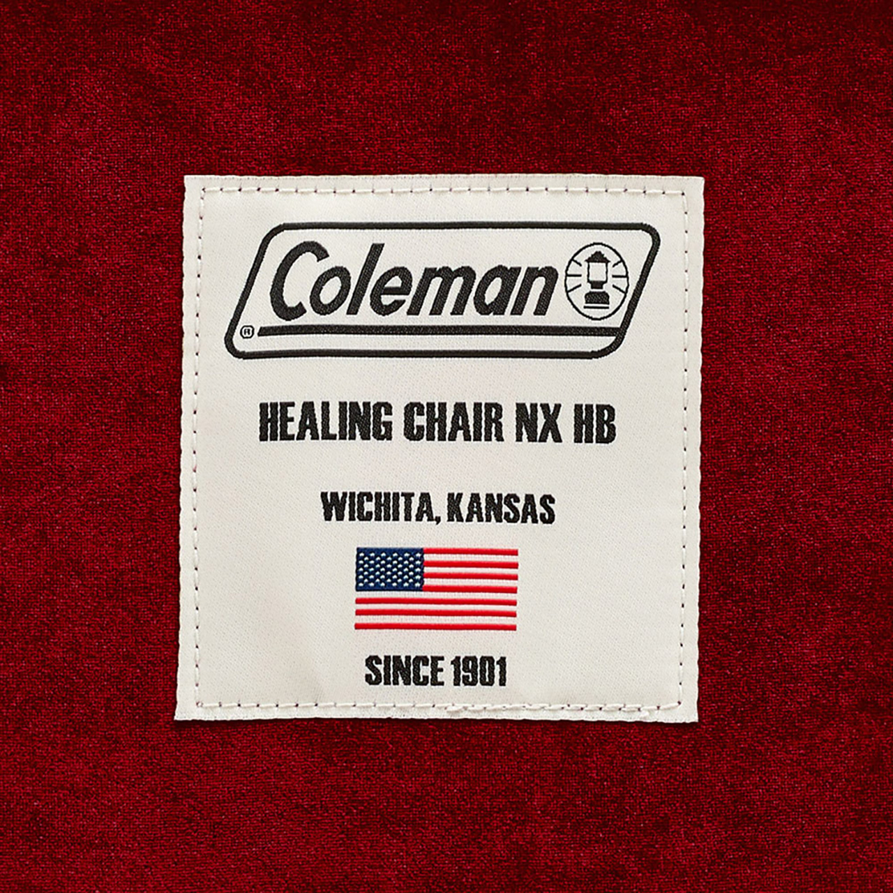 背面についたロゴ