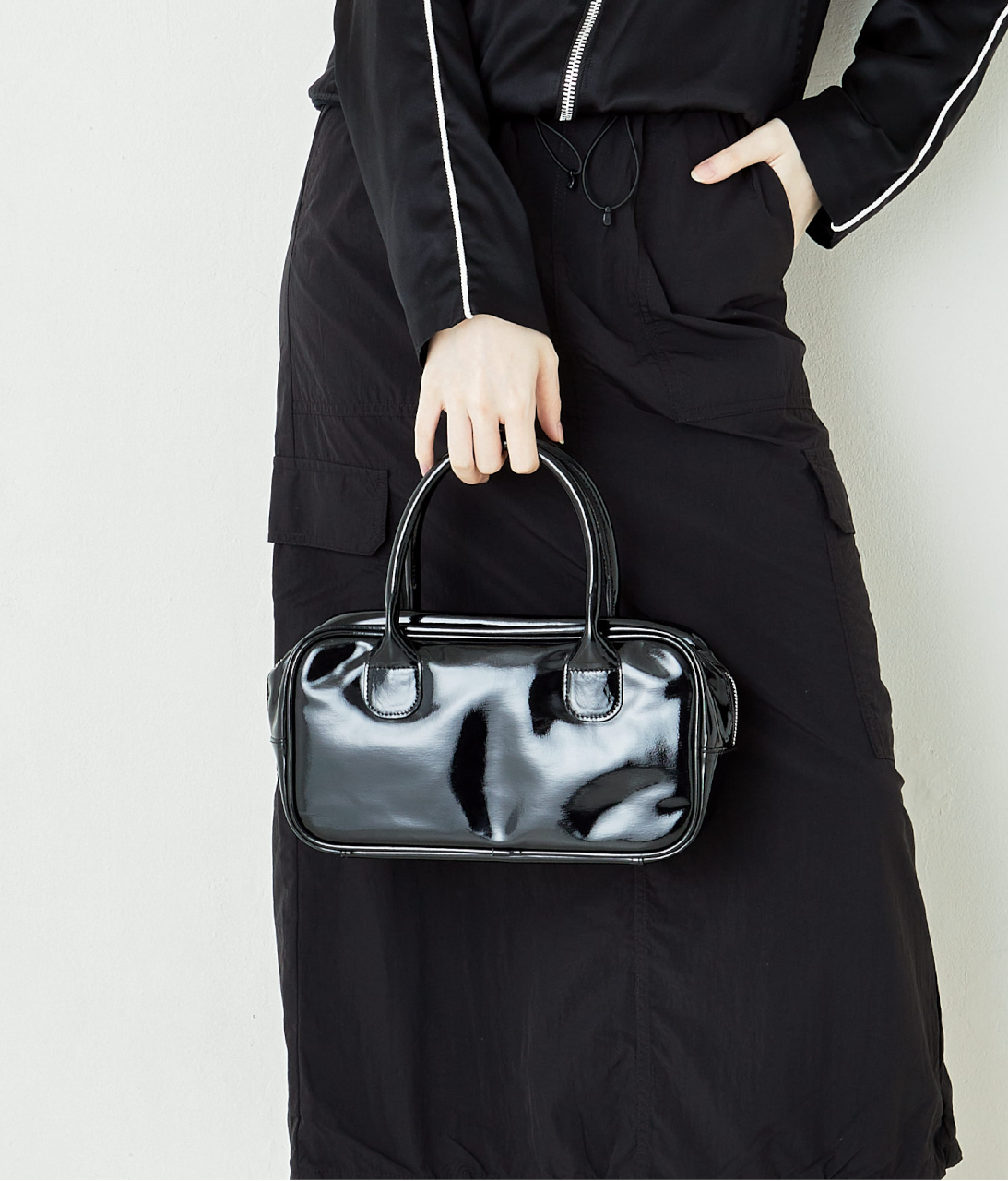 「ボストンハンドバッグ」（1980円）