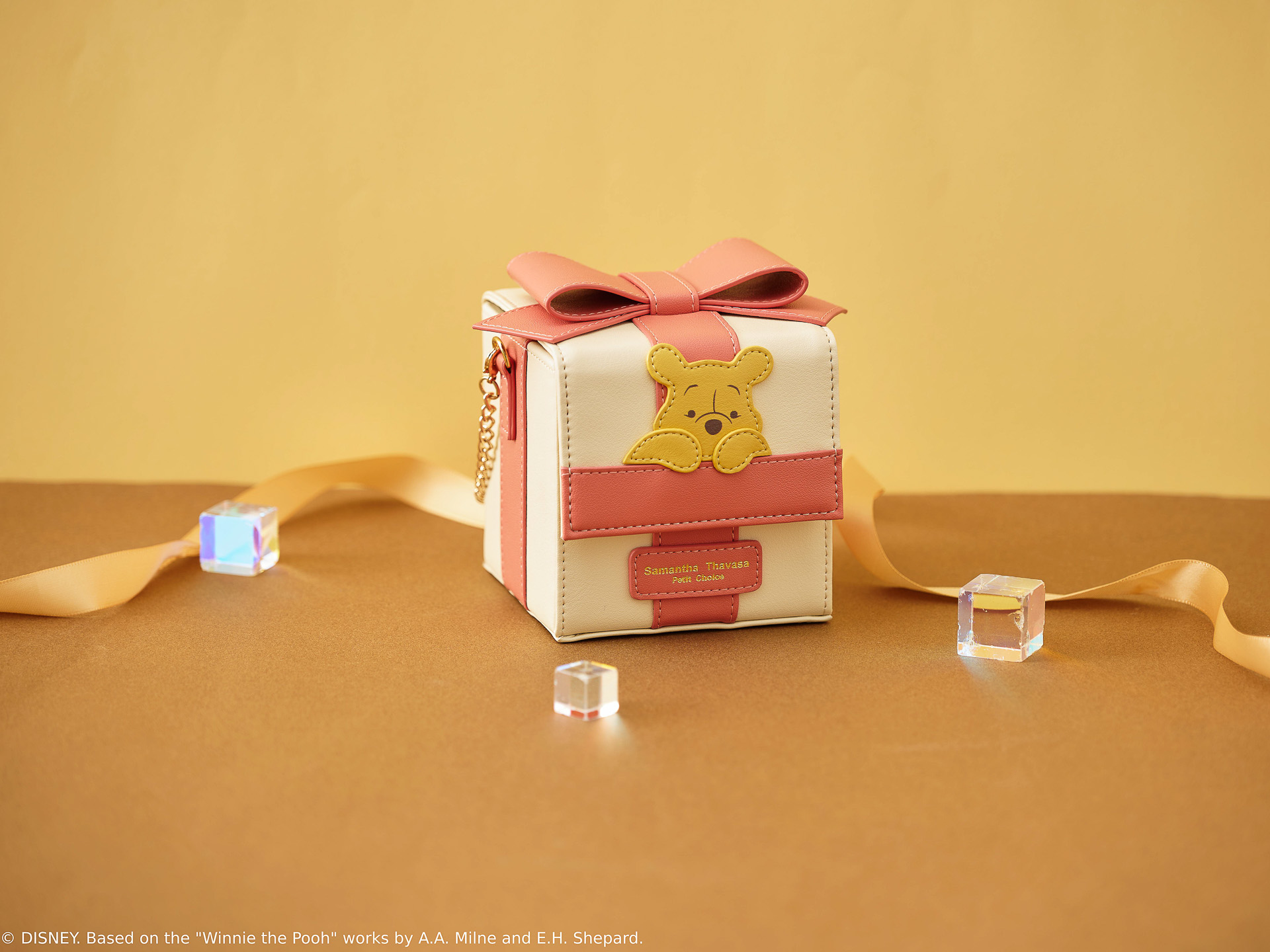 「BOXチャーム」（1万2100円）