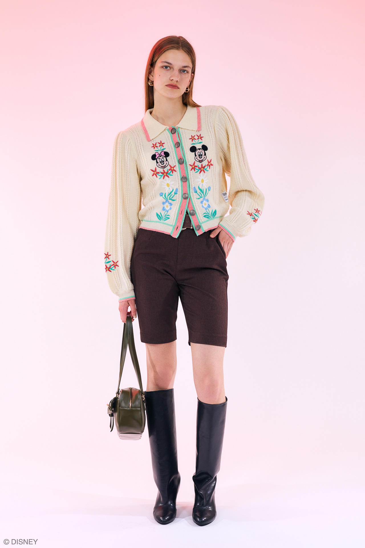 「MD PUFF SLEEVES ニットカーディガン」（1万1990円）