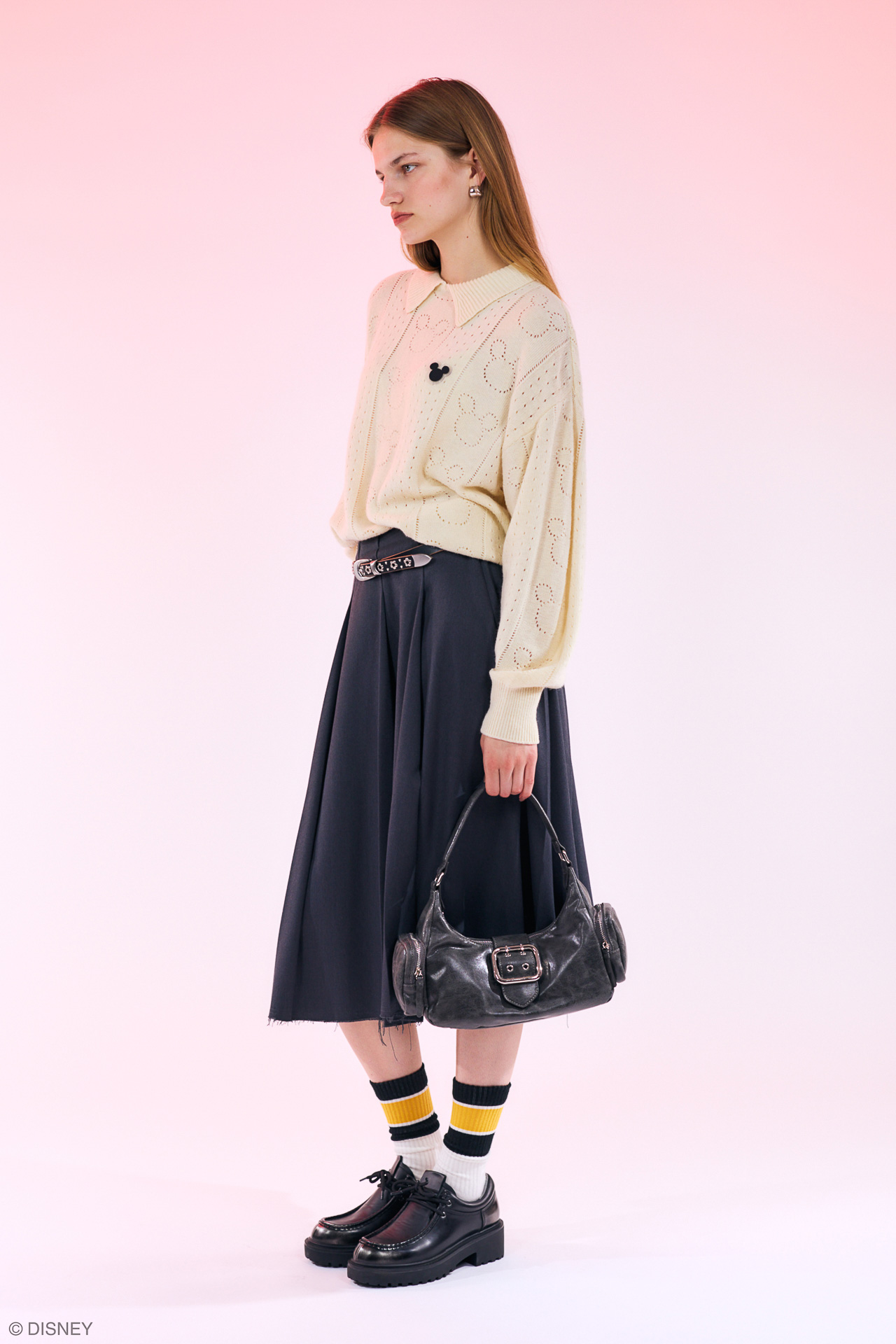 「MD EYELET ニットトップス」（1万450円）