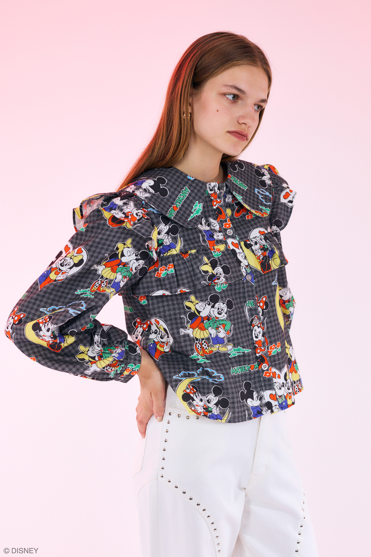 「MD NOSTALGIC RUFFLEブラウス」（1万3970円）