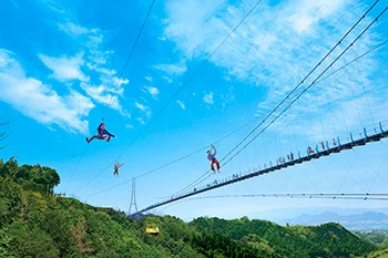 2位「フォレストアドベンチャー・三島スカイウォーク ロングジップスライド」