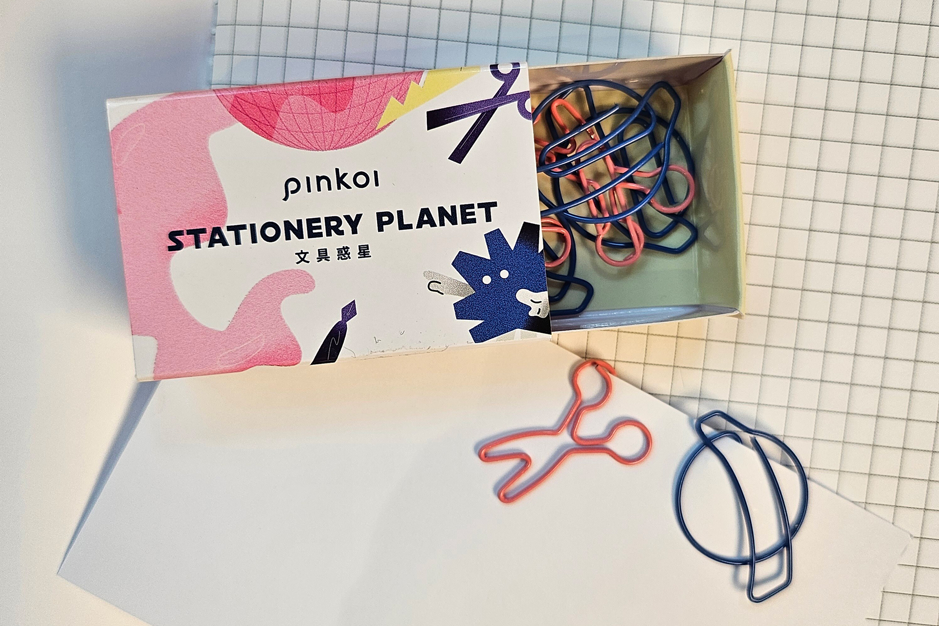 SNSをフォローしている人に先着で限定のクリップをプレゼント