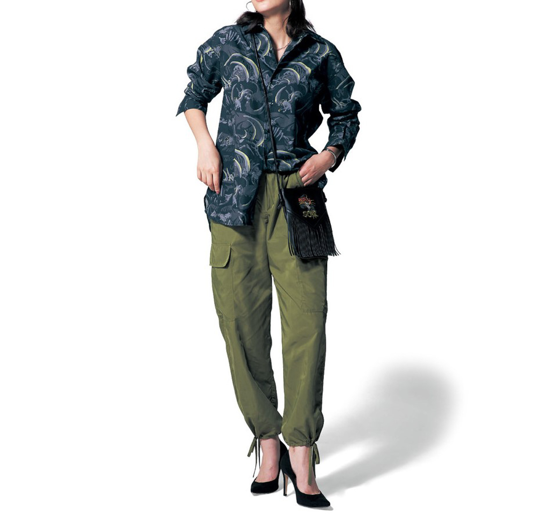 「ユニセックス総柄シャツ＜ライオン・キング/スカー＞」（6990円）