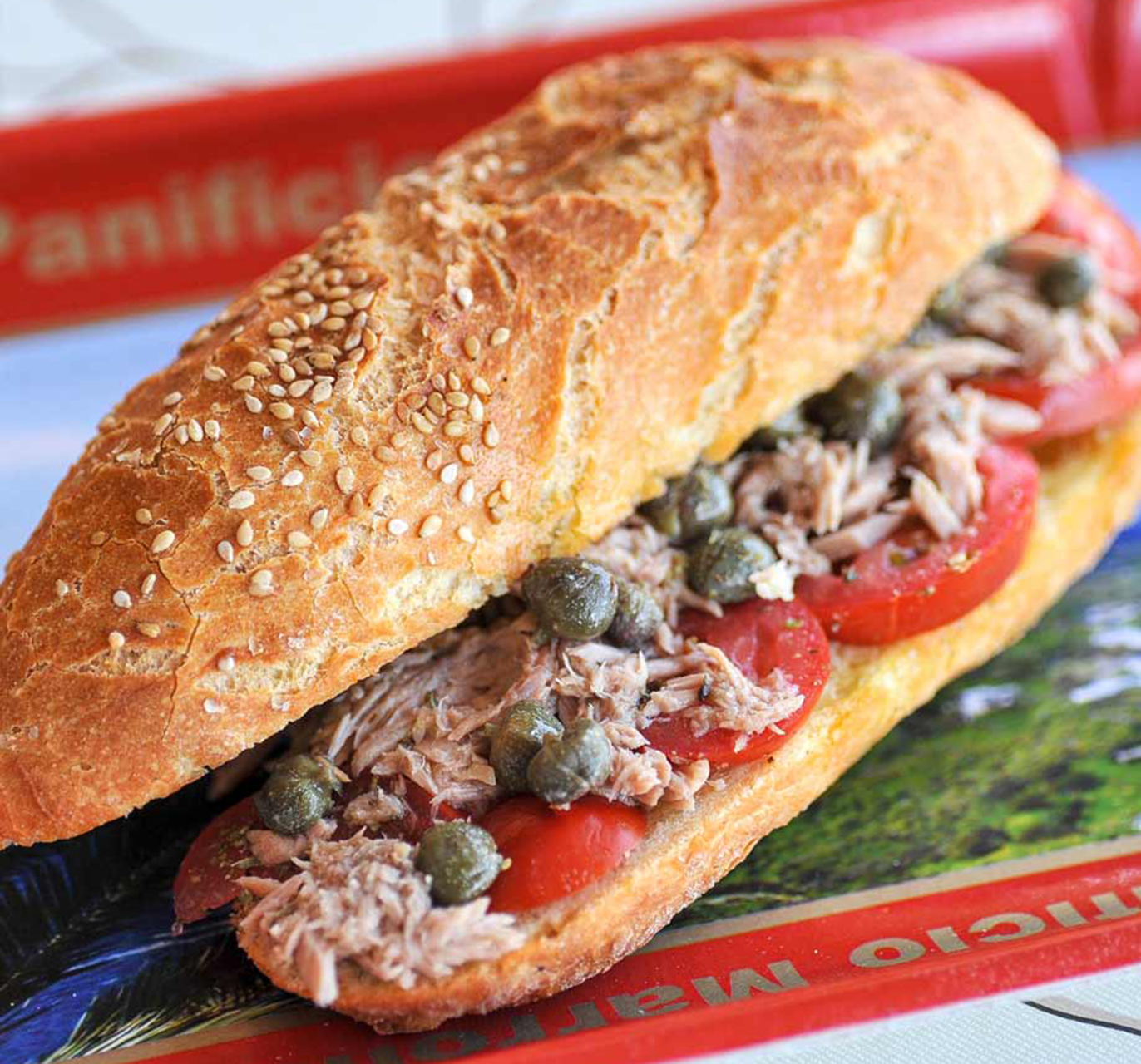 パニーニスタンド「パニーノ・コン・ポモドーロ・エ・トンノ・エ・カッペリ（1481円）」