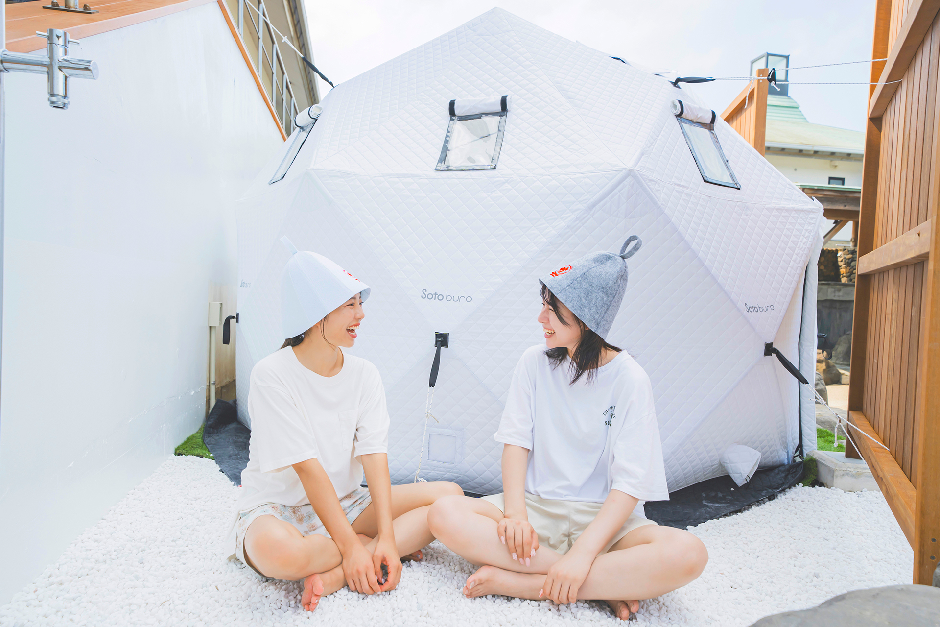 大型のドームテントサウナ「Dome Sauna」
