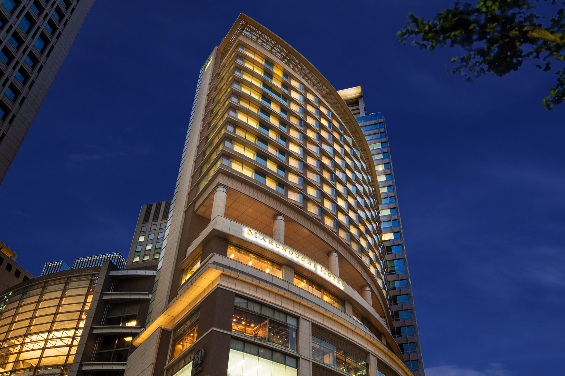 丸ノ内ホテル、10月1～11月30日に謝恩コースを実施