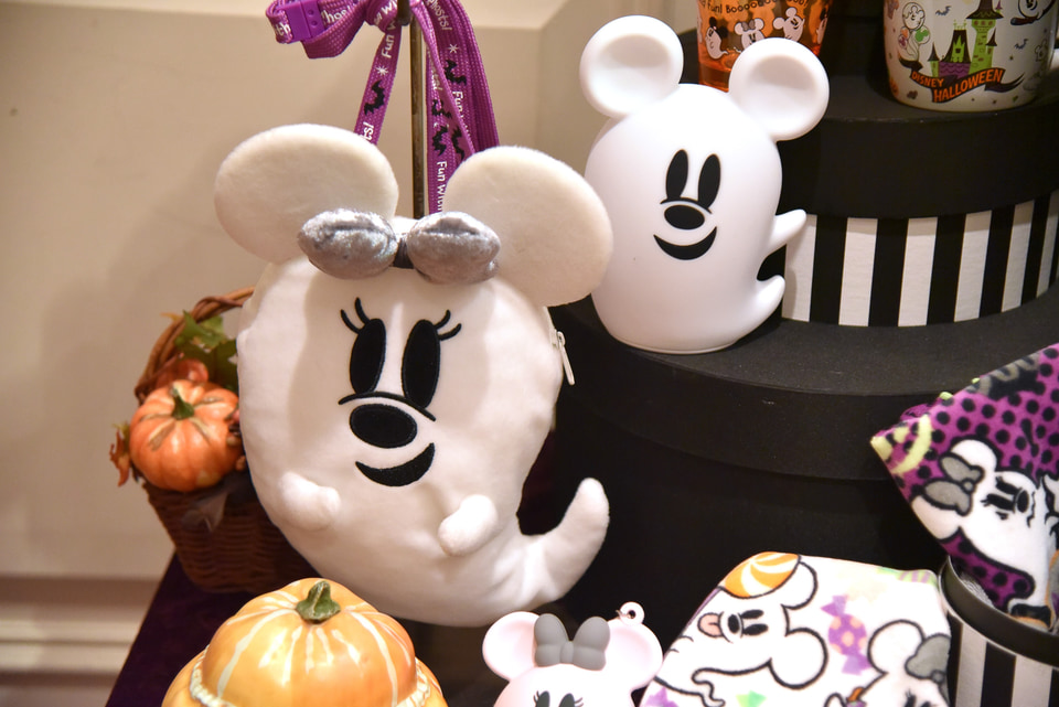 Disney - 【新商品】チャーム 6個セット✮ハロウィン 2021 ✮ディズニー ゴースト 未使用】ディズニー ぬいぐるみチャーム 6個 コンプリート 全種