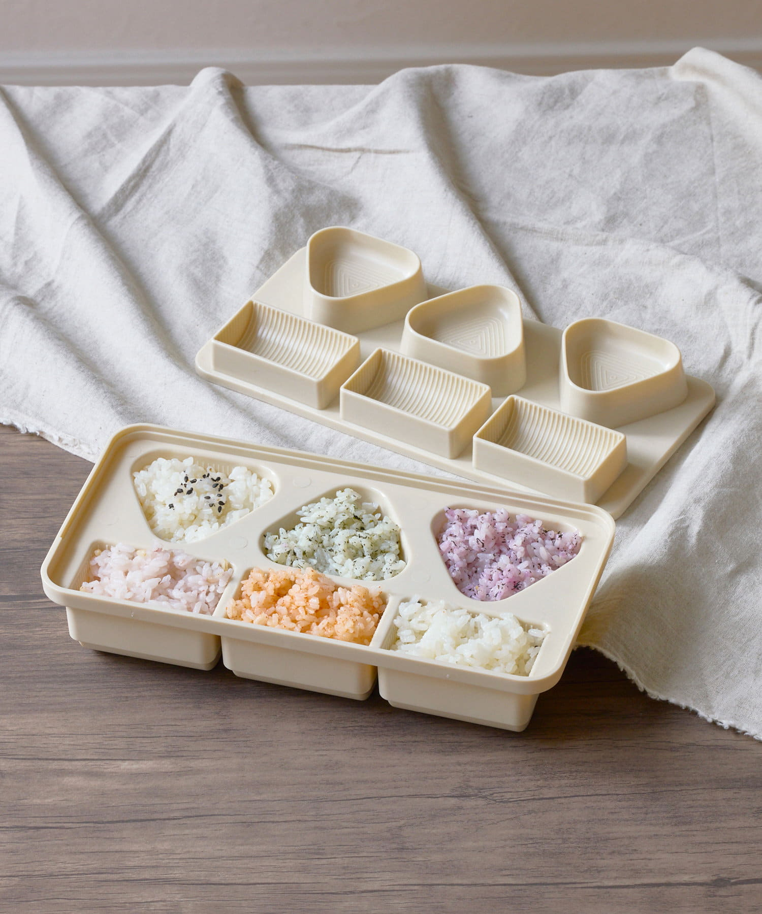 「おにぎりメーカー」（330円）