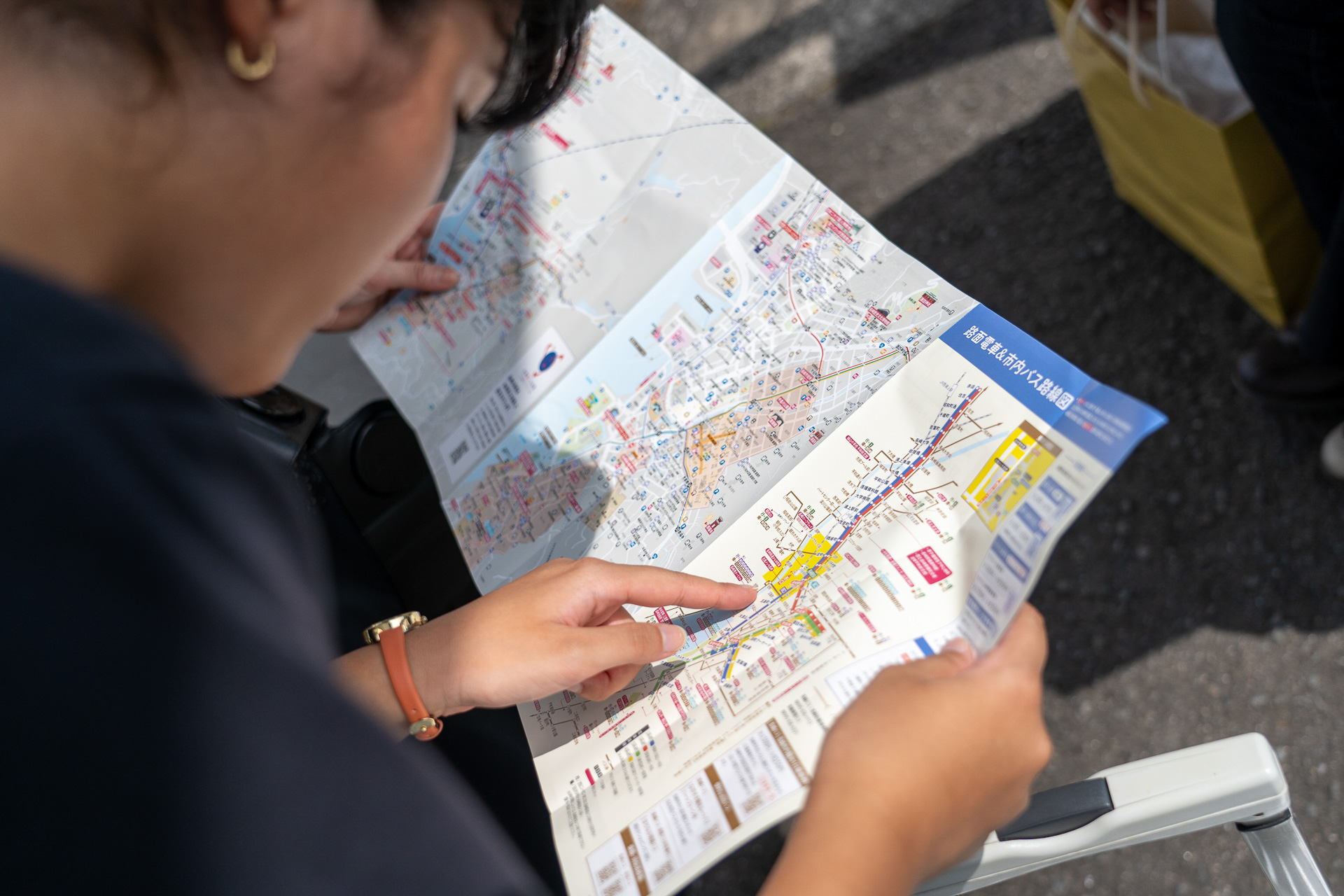 茂木港からは路線バス移動で長崎市の中心部へ