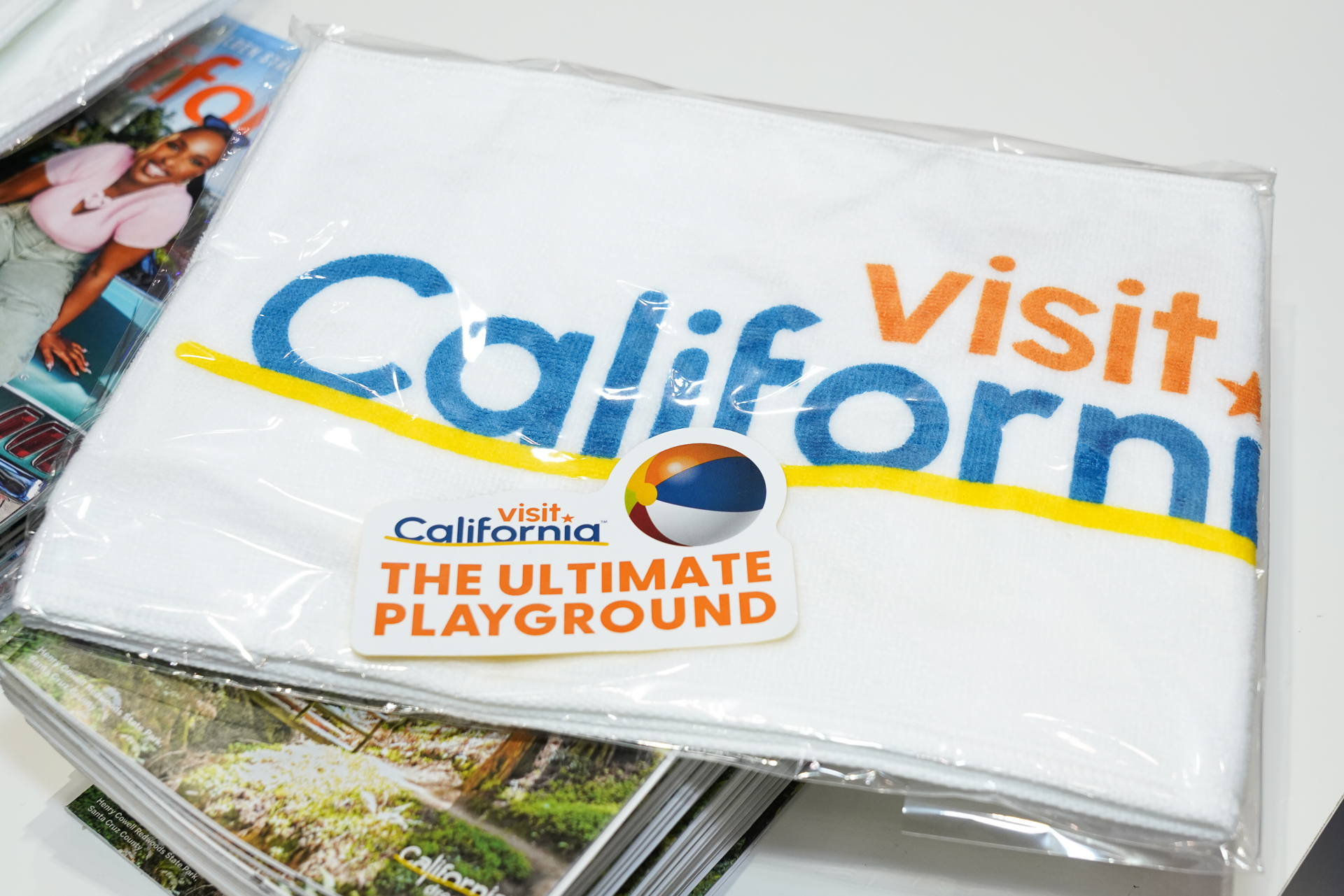 景品のオリジナルグッズ。ゲームに勝つとタオルがもらえる