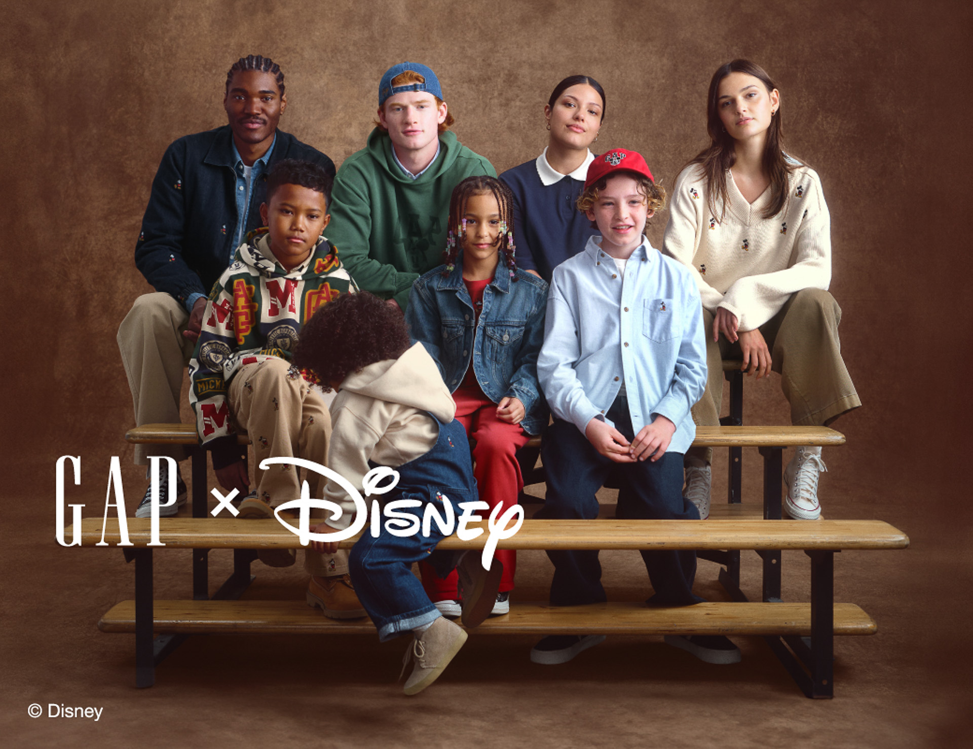 Gapが新コレクション「Gap×Disney Collegiate」を発表した
