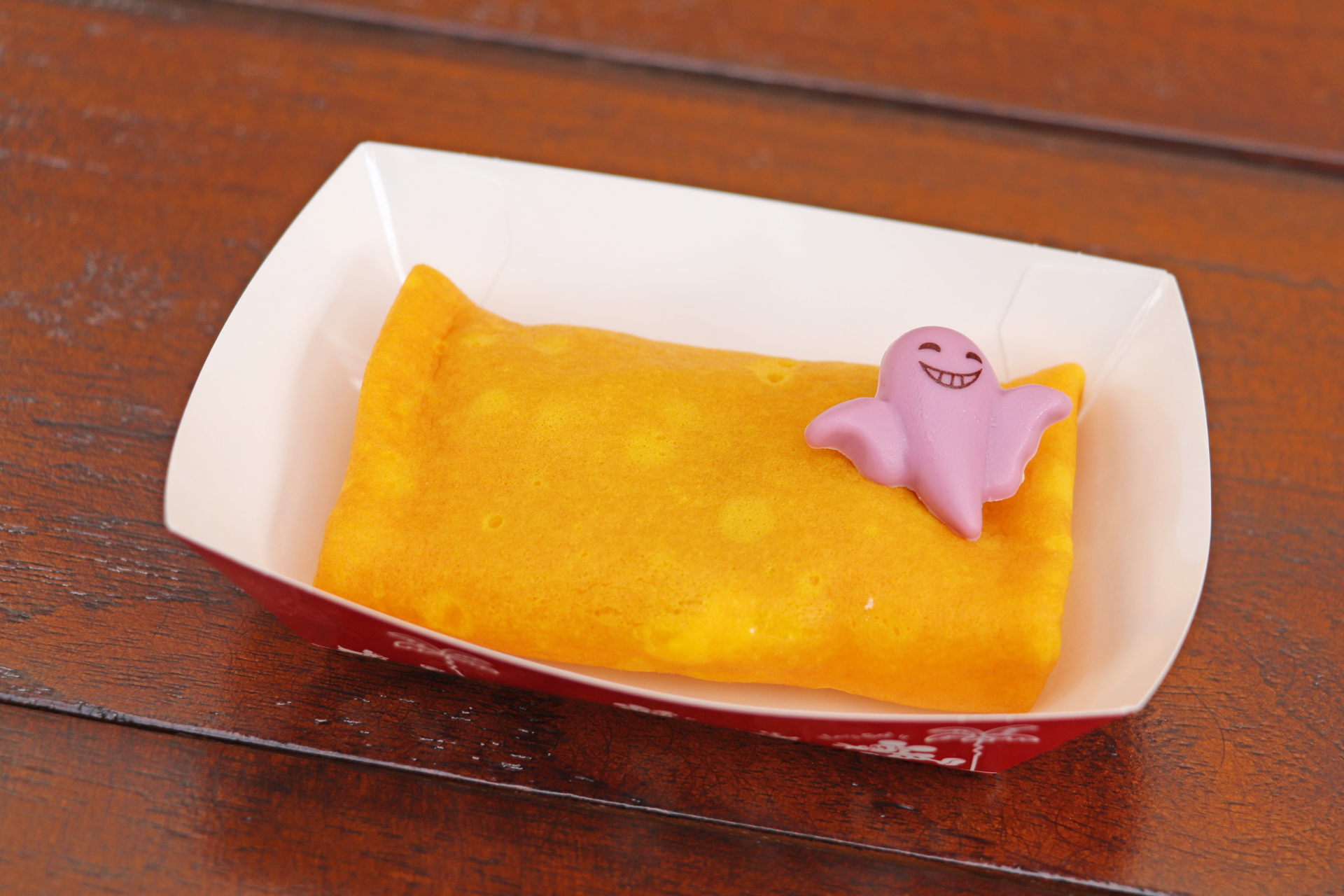 単品の「パンプキンクレープ」（550円）