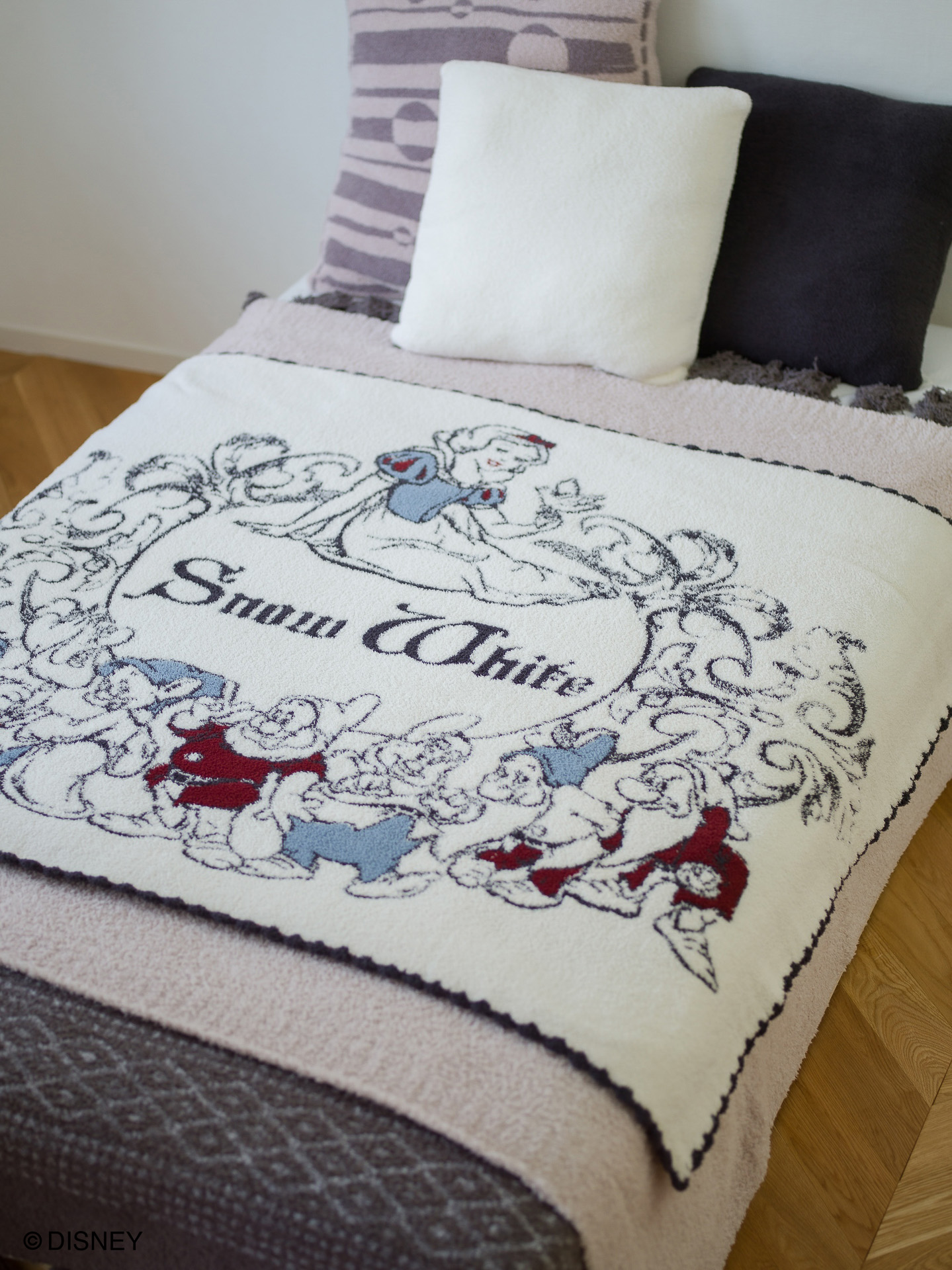 「白雪姫（CC Snow White Blanket）」（3万1900円）