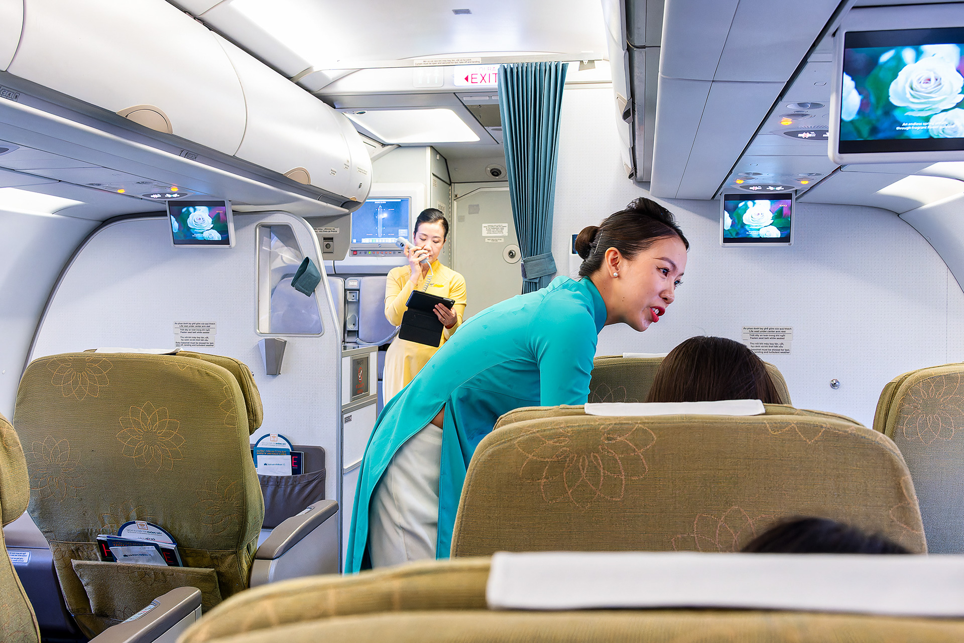 機内サービスはドリンクのみだが、短いフライトをゆったりと過ごせるのは大きい