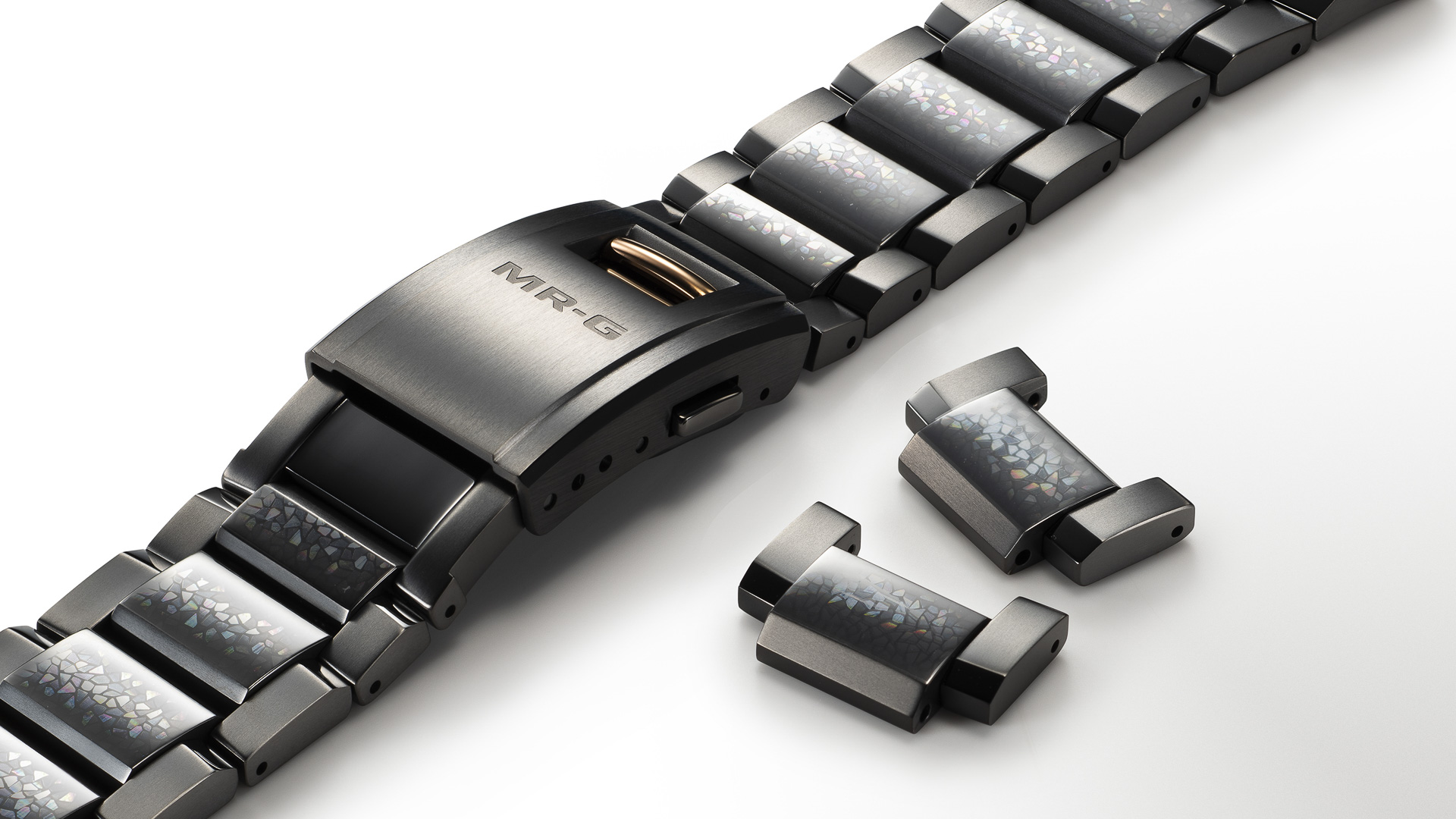 鞘の青貝をイメージしたバンド