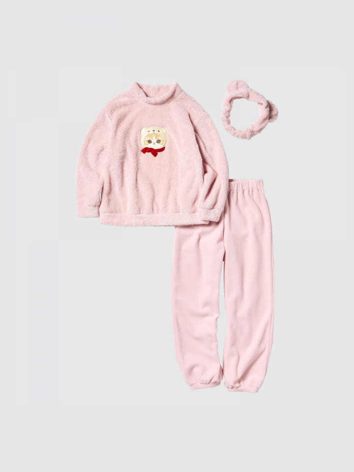 ファーリーフリースセット モフサンド2セット ユニクロ、くまにゃん耳付き「mofusand」は11月29日発売。全身