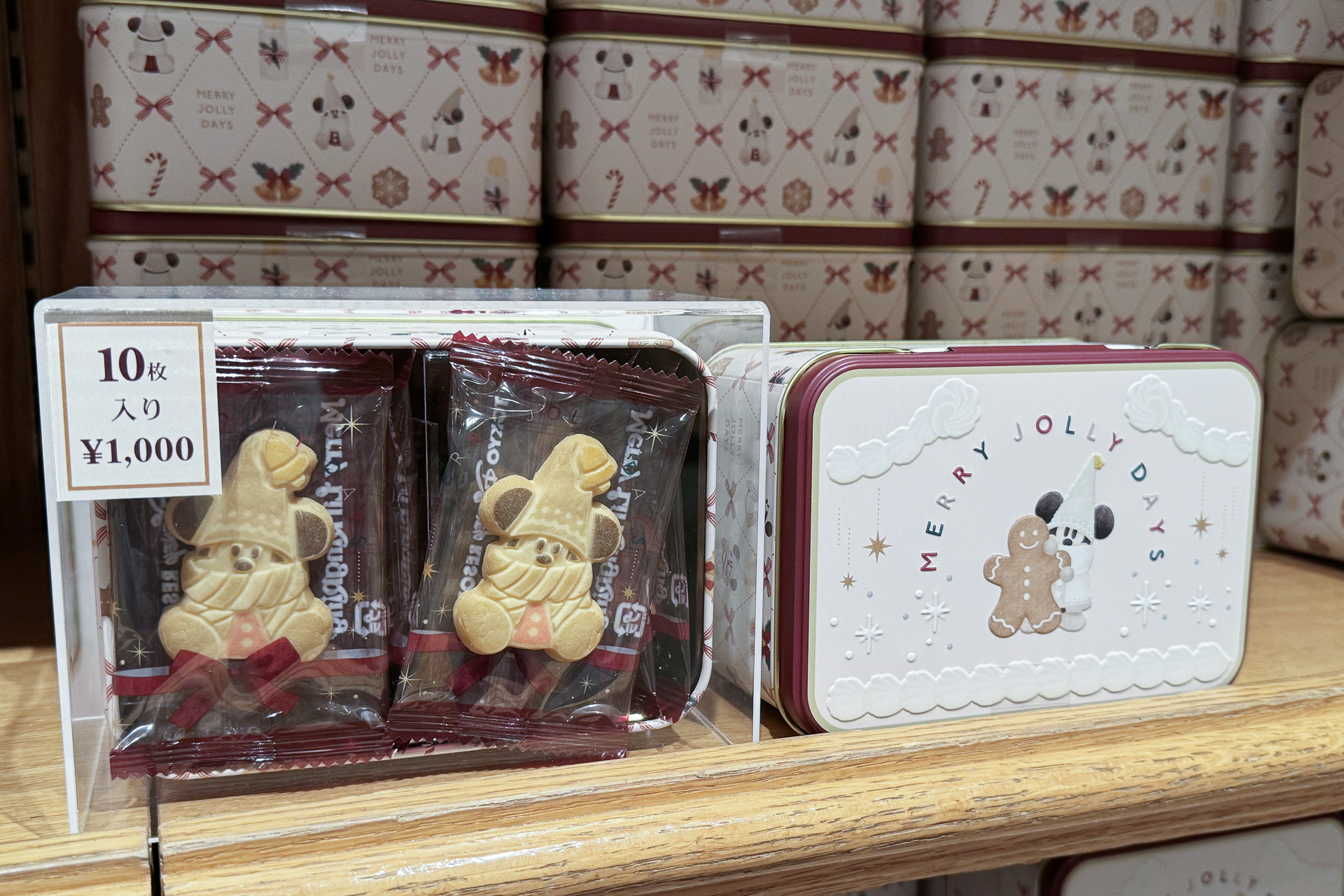 「クッキー」（1000円）にはリルリンリンの形のクッキーが10個入り。缶もとてもかわいい