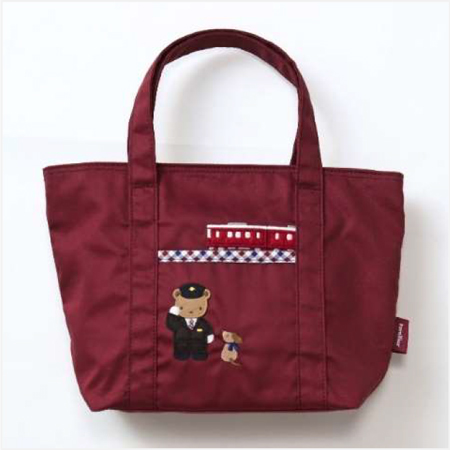 阪急電鉄×ファミリア、マルーンカラーのクマちゃんグッズ - トラベル Watch