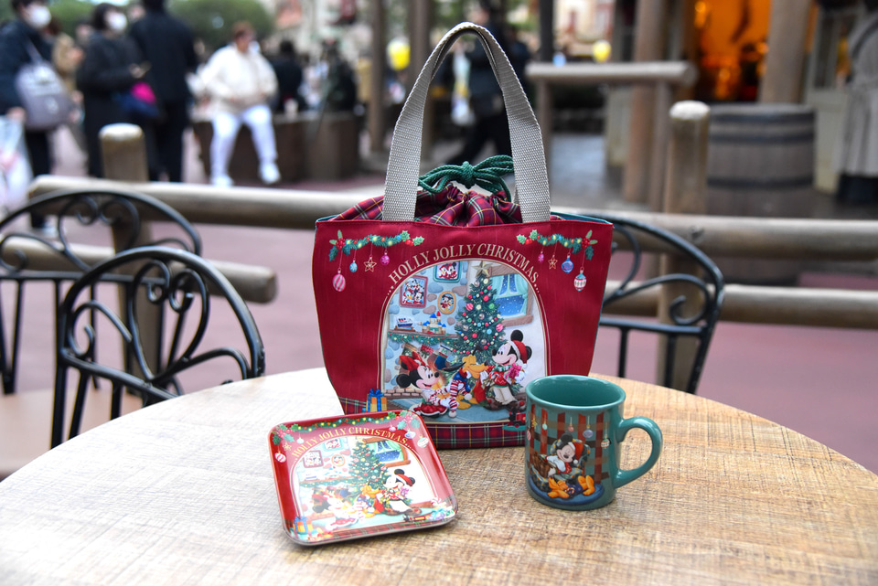 チェック柄＆巾着タイプのトートが大本命！ ディズニー・クリスマス