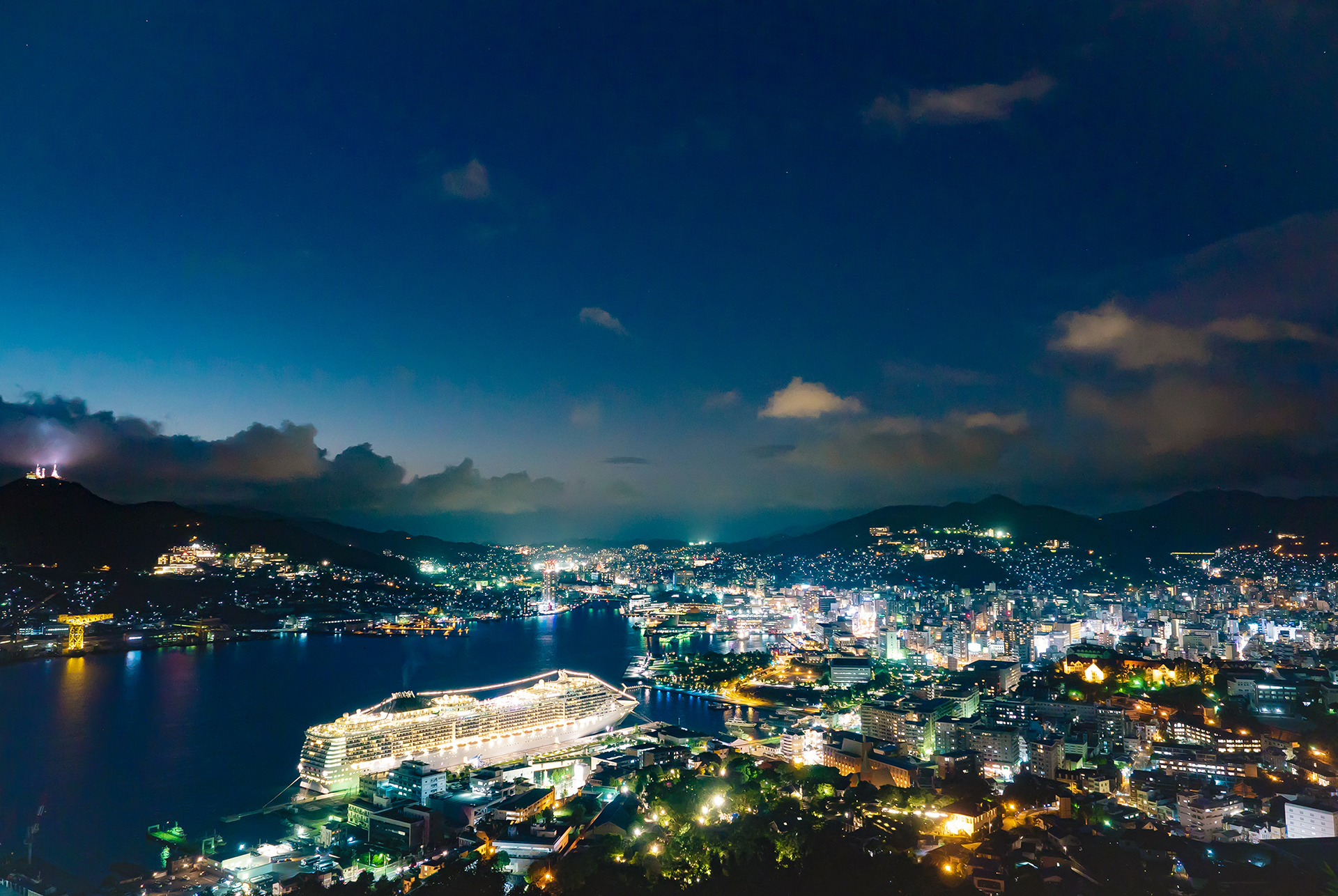鍋冠山からの夜景