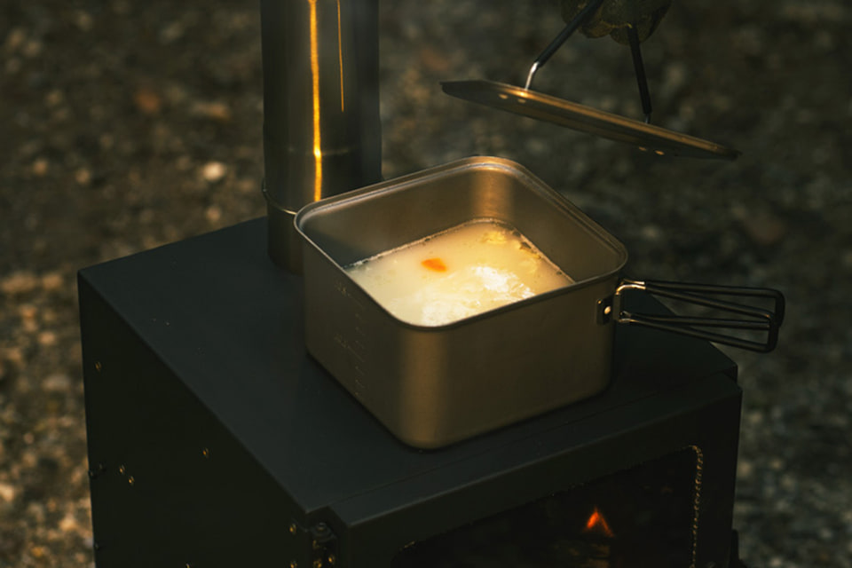 DOD、薪ストーブに調理特化型が登場。ピザやオーブン調理が可能な