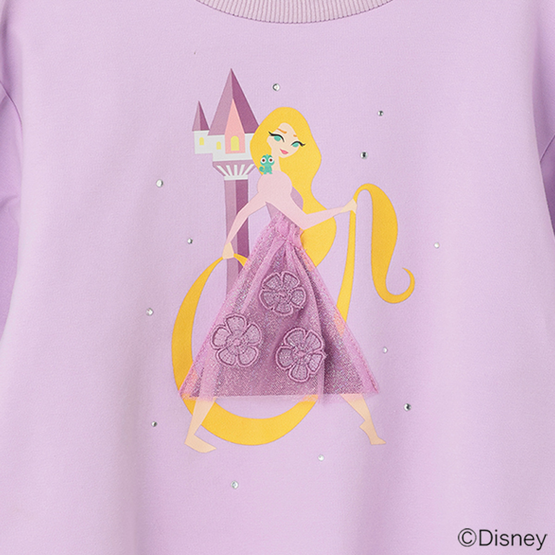 トレーナーは2カラー展開