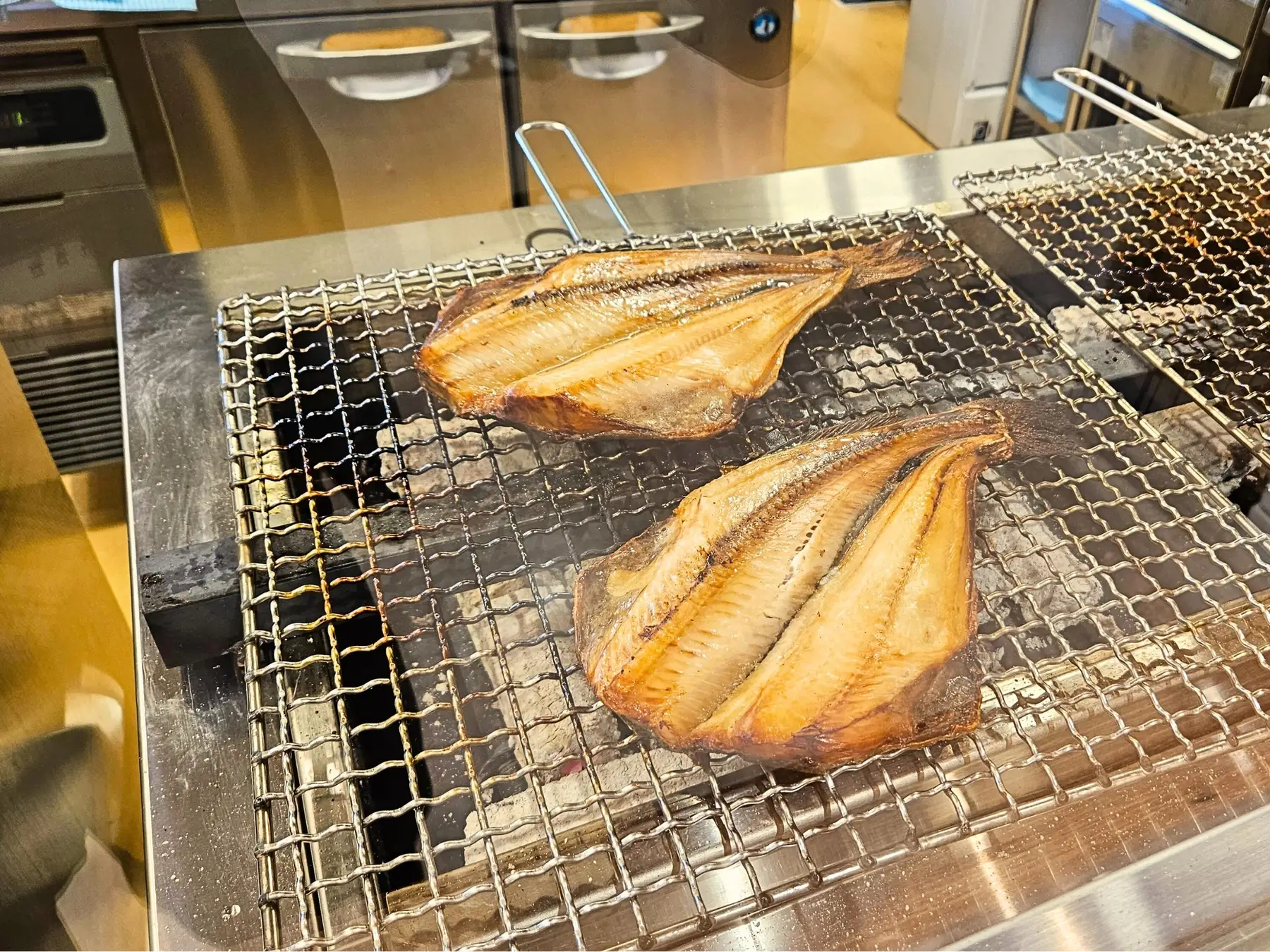 炭火での焼き上げ