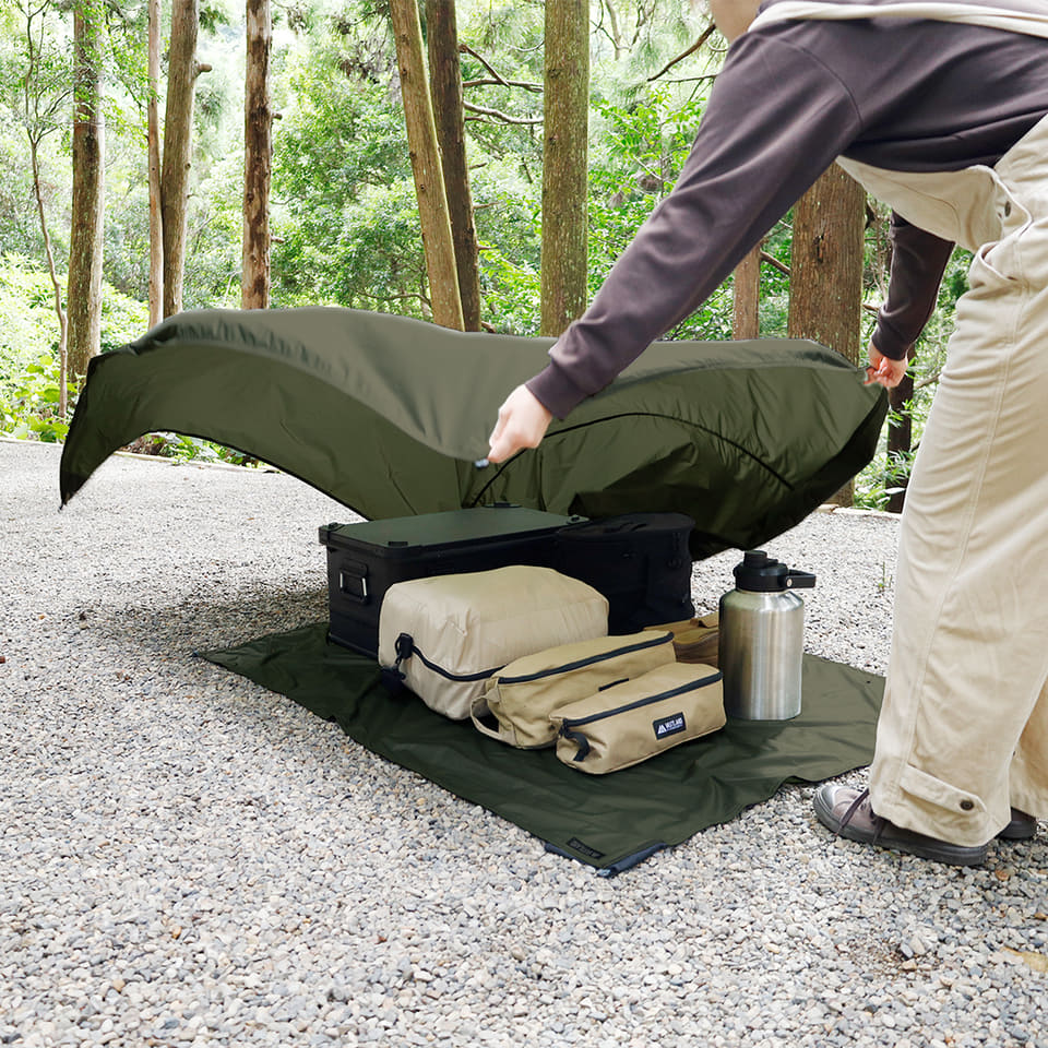 VASTLAND、携帯できる「軽量コンパクトレジャーシート」。Sサイズ130g