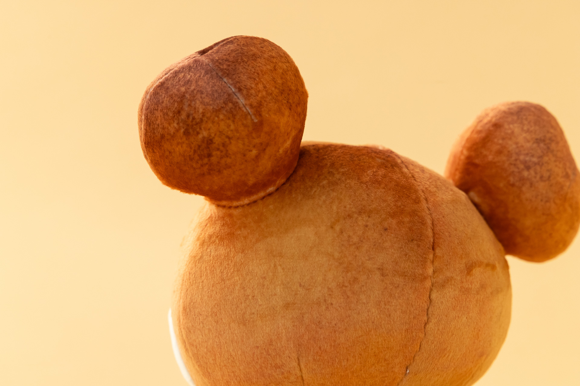 オーブンで焼きあげた際の焼きムラなども再現